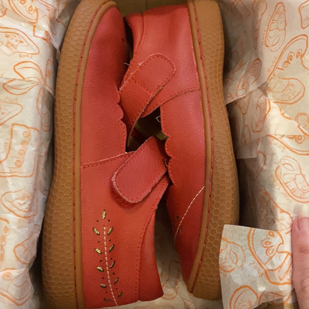 Livie & Luca shoes, scarlet. Size 2.